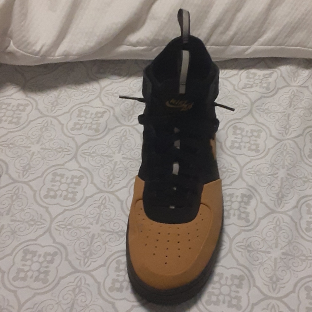 Air forces - Picture 2 of 4